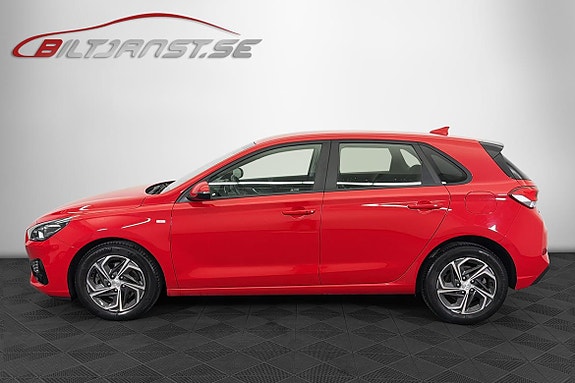 Hyundai i30 2 of 13