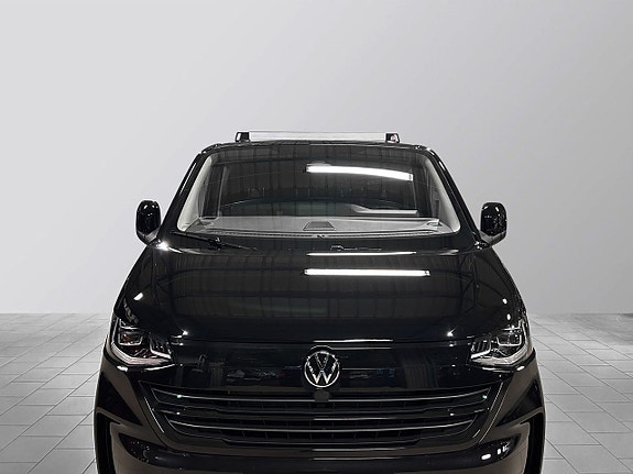 Volkswagen Transporter 8 of 17