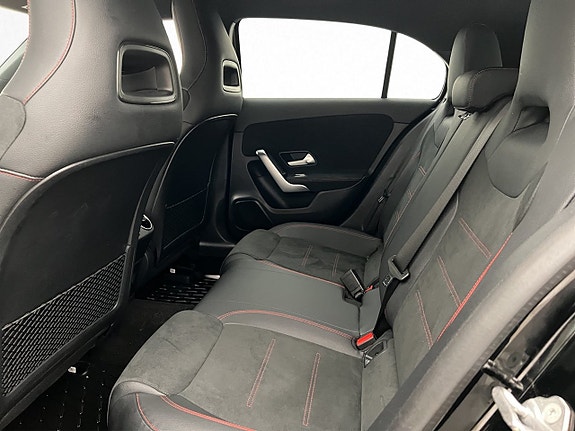 Mercedes-Benz A250 e 11 of 30