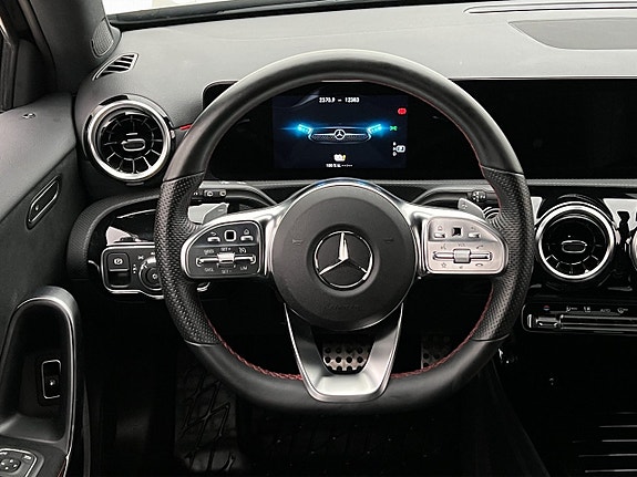 Mercedes-Benz A250 e 9 of 30
