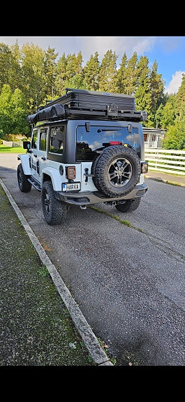 Jeep Wrangler 11 of 13