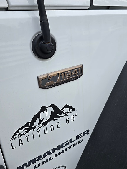 Jeep Wrangler 13 of 13