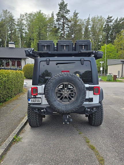 Jeep Wrangler 4 of 13