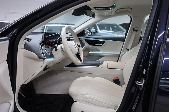 Mercedes-Benz 300 E 14 of 21