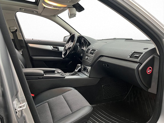 Mercedes-Benz C350 20 of 26