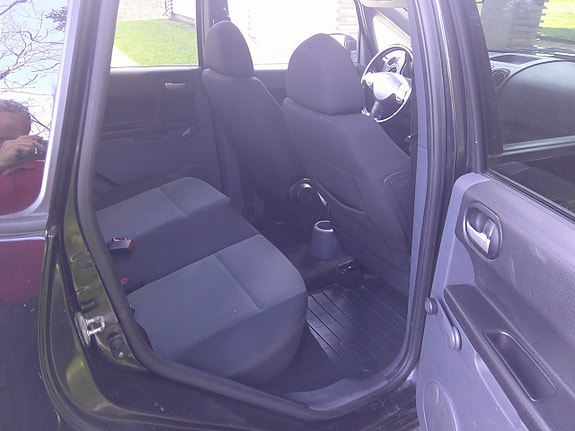 Mitsubishi Colt 6 of 8