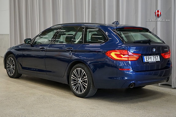 BMW 520d 4 of 5