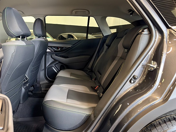 Subaru Outback 10 of 18