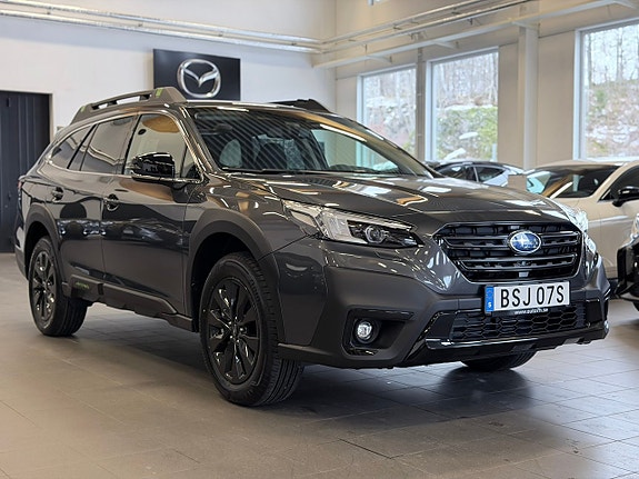 Subaru Outback 2 of 5