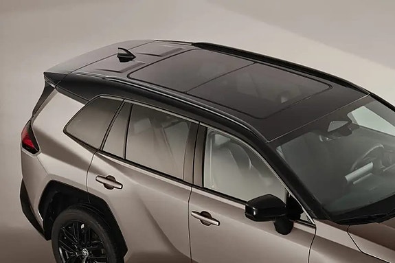 Toyota RAV4 6 of 14