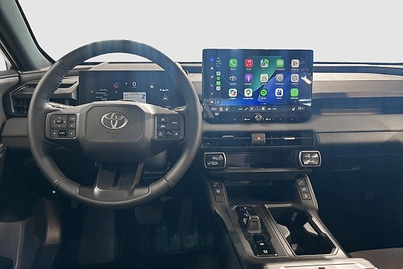 Toyota RAV4 9 of 16