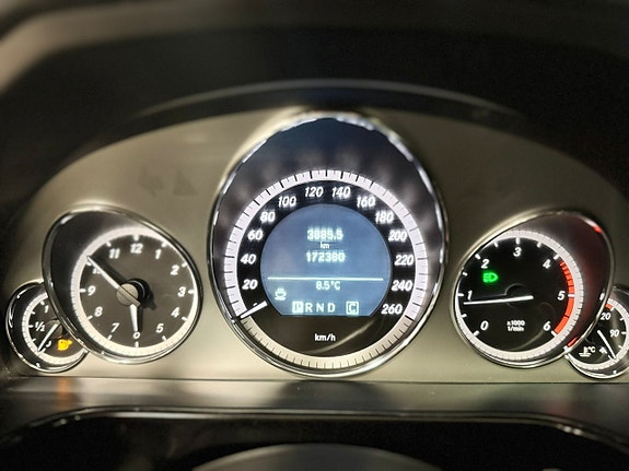 Mercedes-Benz E250 13 of 18