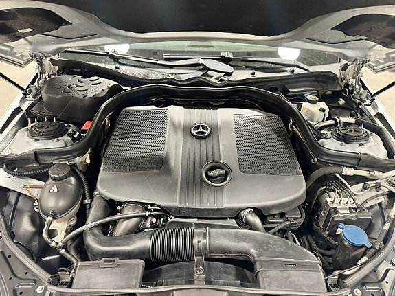 Mercedes-Benz E250 18 of 18