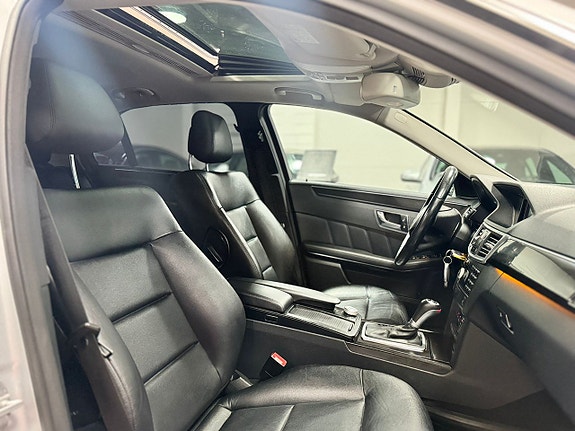 Mercedes-Benz E250 11 of 18