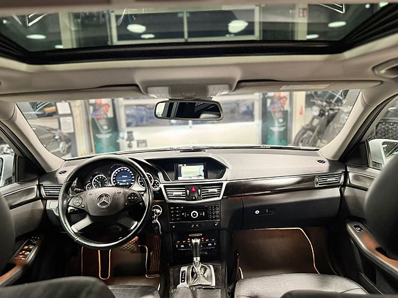 Mercedes-Benz E250 8 of 18
