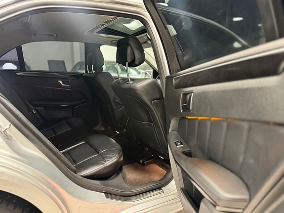Mercedes-Benz E250 6 of 18