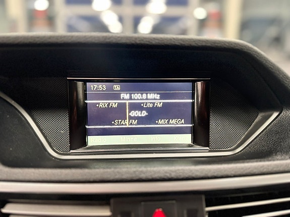 Mercedes-Benz E250 17 of 18