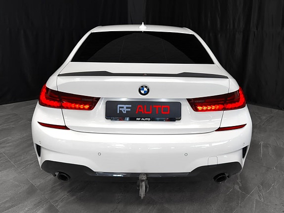 BMW 320 13 of 30