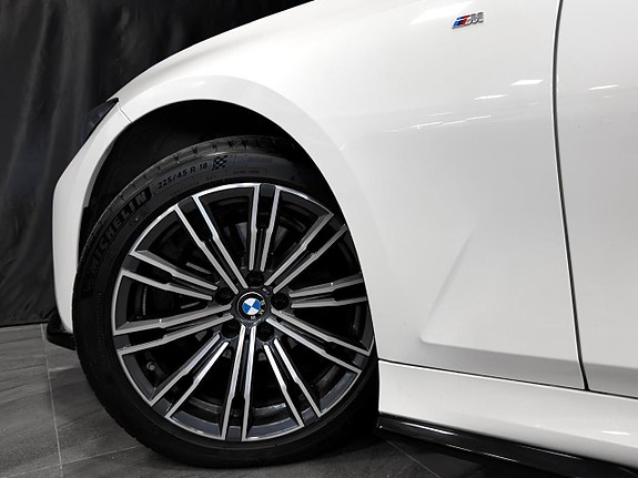 BMW 320 10 of 30