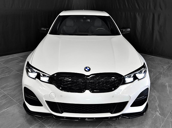 BMW 320 7 of 30