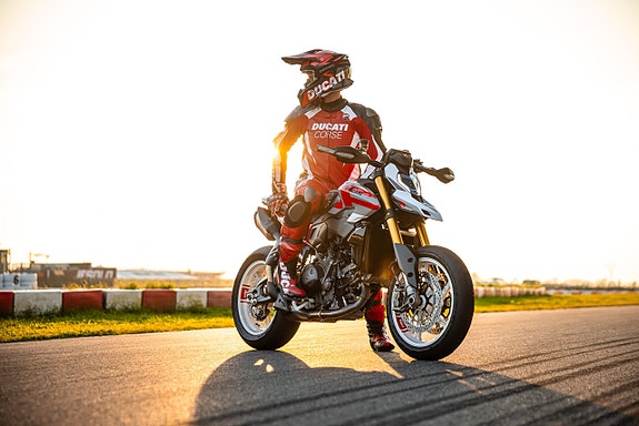 Ducati Hypermotard V2 SP NYHET! Förbeställ idag! 5 of 5