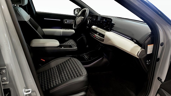 Kia EV4 3 of 13