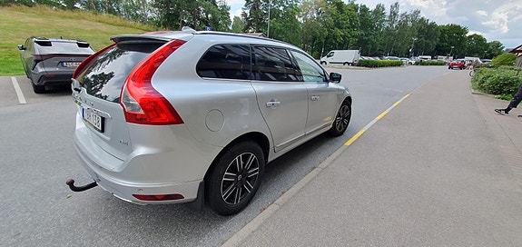 Volvo XC60 6 of 17
