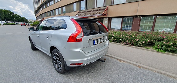 Volvo XC60 4 of 17