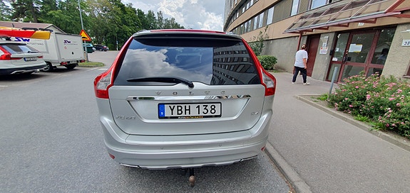 Volvo XC60 7 of 17