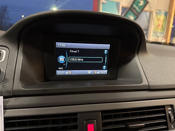 Volvo V70 14 of 17