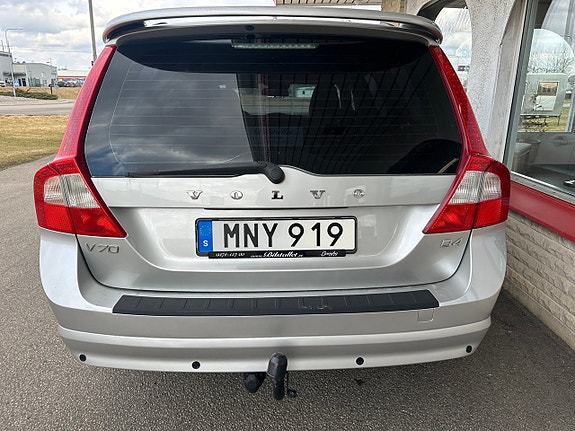 Volvo V70 8 of 17