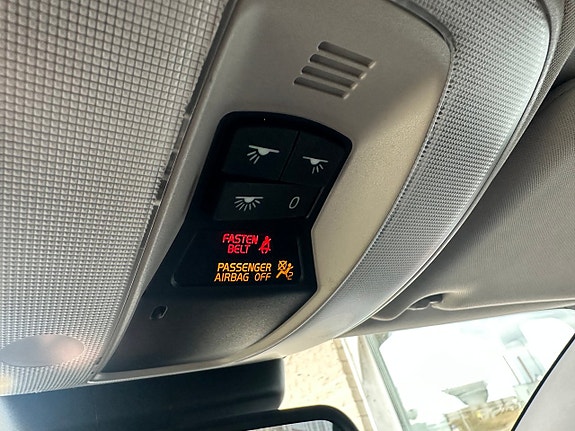 Volvo V70 17 of 17