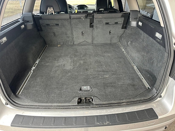 Volvo V70 9 of 17