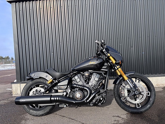 Indian Scout 101 Onyx Black Crystal