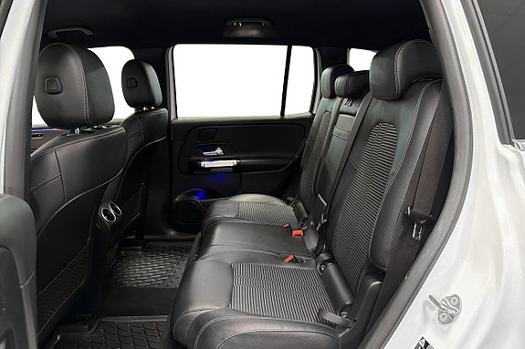 Mercedes-Benz EQB300 13 of 17