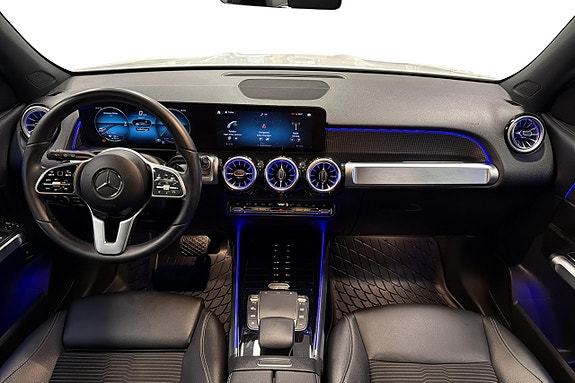 Mercedes-Benz EQB300 6 of 17