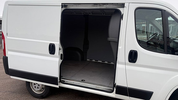 Peugeot Boxer 7 of 12