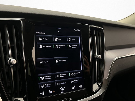 Volvo V60 21 of 30