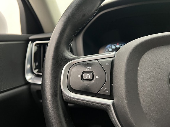 Volvo V60 12 of 30