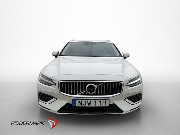 Volvo V60 2 of 30