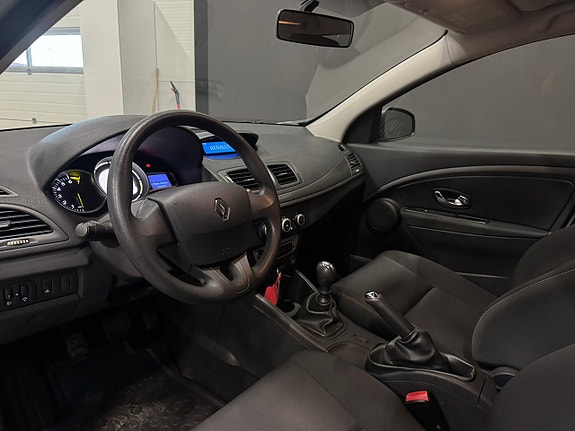 Renault Megane 13 of 19