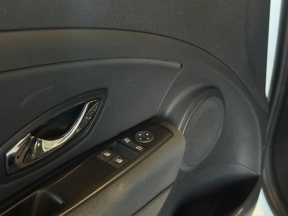 Renault Megane 15 of 19