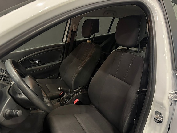 Renault Megane 14 of 19