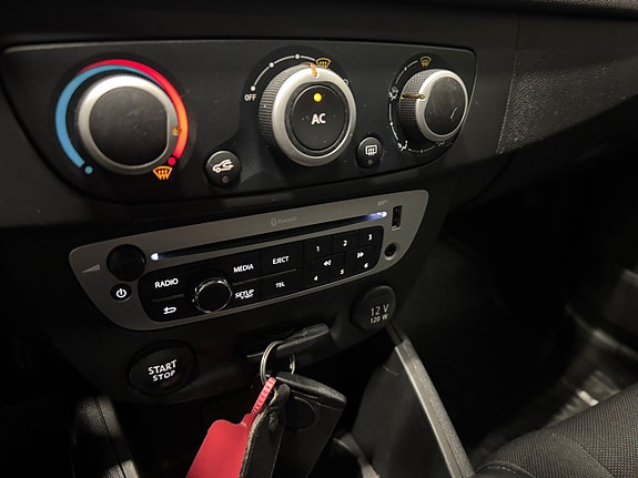 Renault Megane 16 of 19