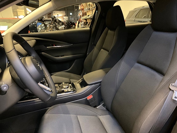Mazda CX-30 10 of 13