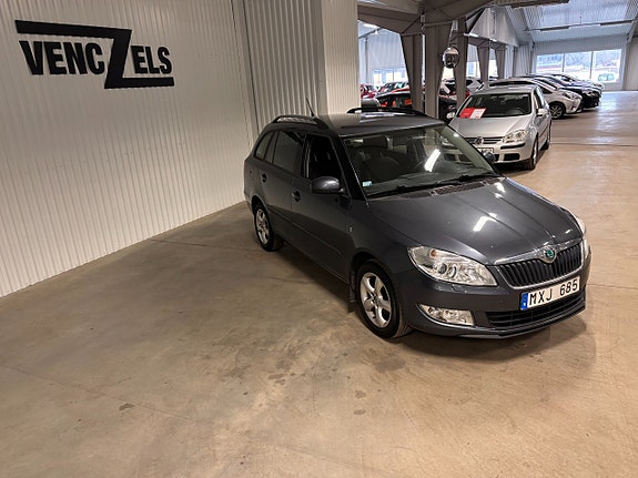 Skoda Fabia 2 of 5