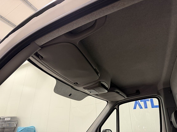 Volkswagen Crafter 20 of 20
