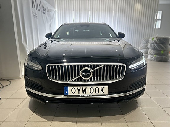 Volvo V90 2 of 5