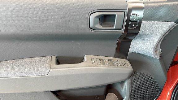Kia EV3 8 of 12