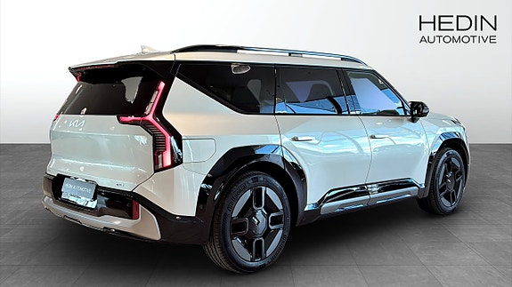 Kia EV9 5 of 15